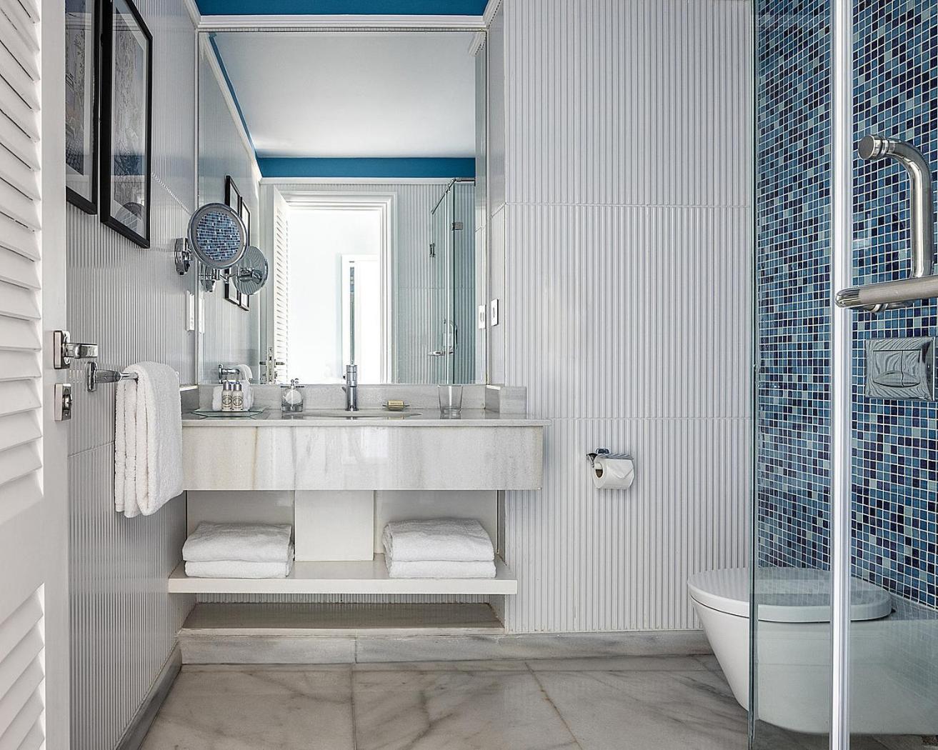 One Bedroom Beach Suite