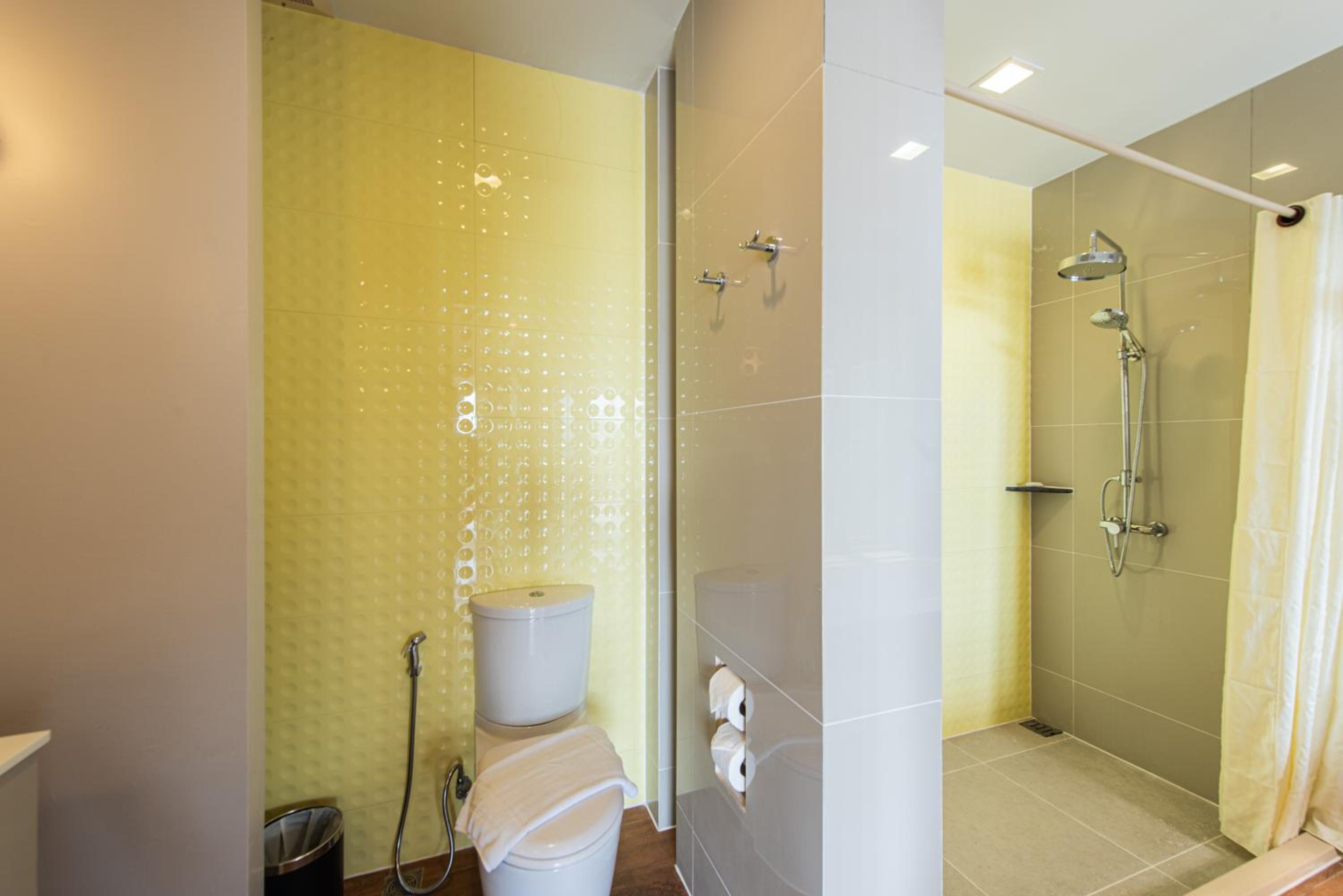 Deluxe Partial Sea View Room 