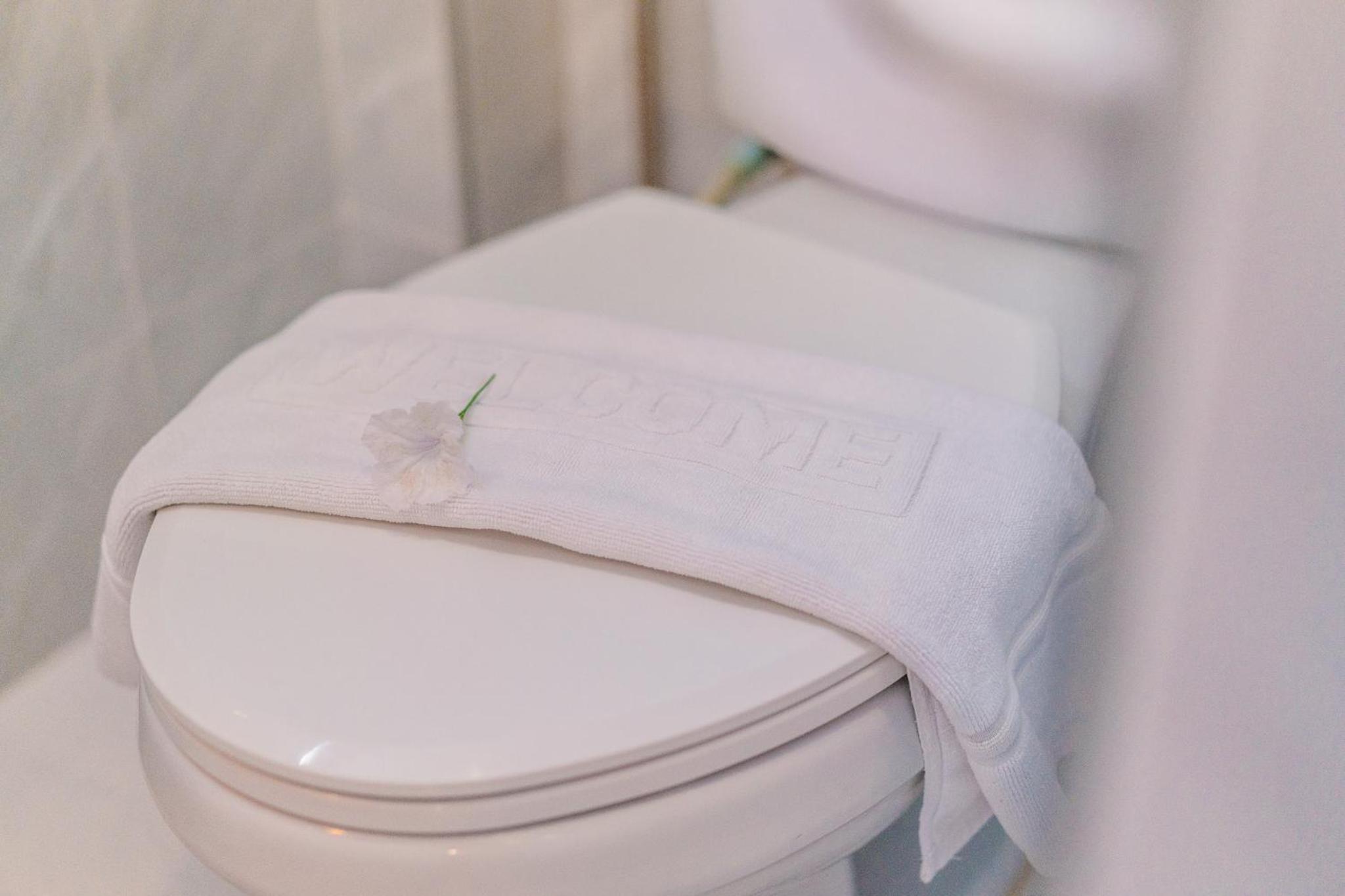 Deluxe Twin Bungalow- Newly Renovated