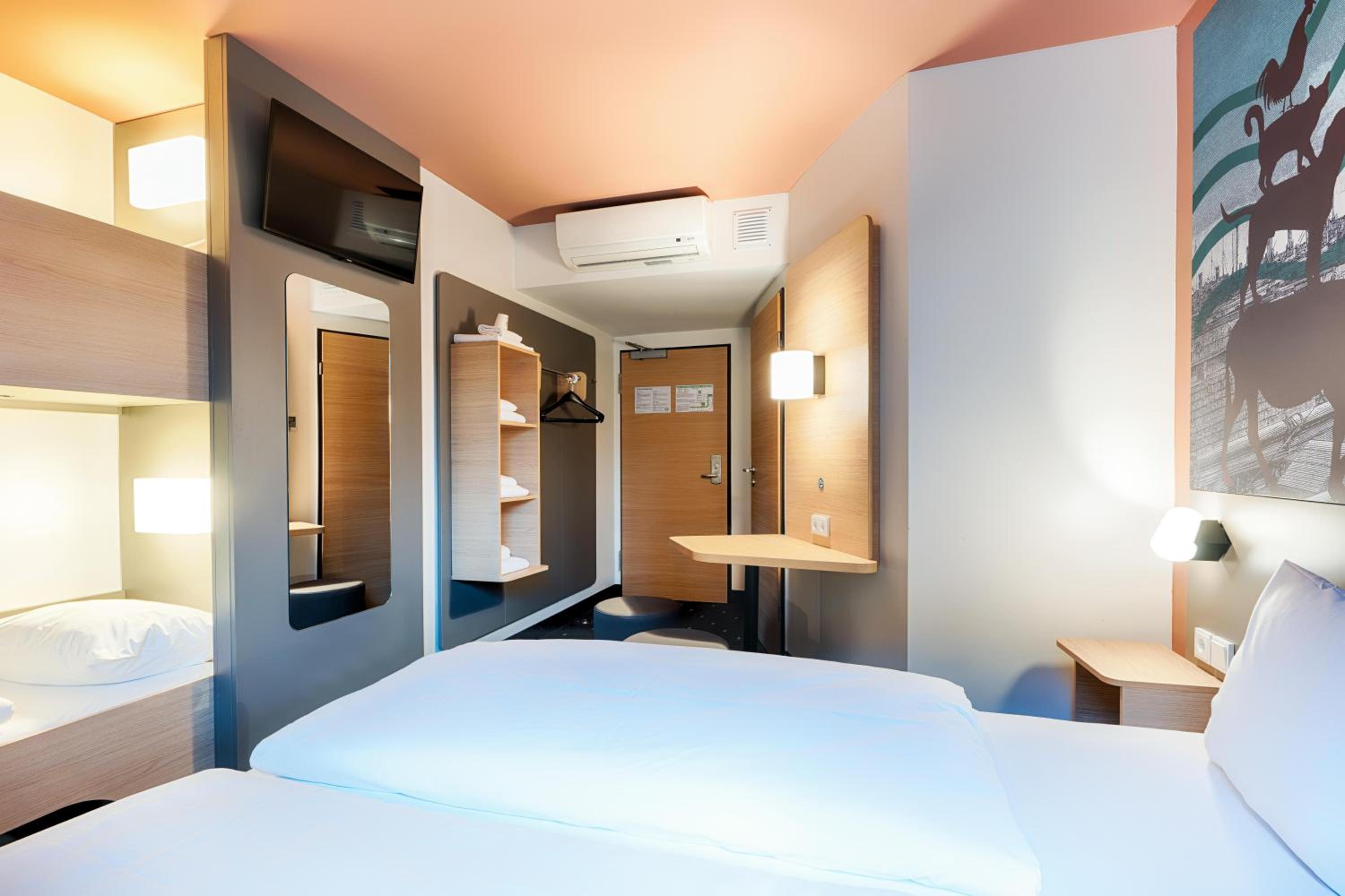 Family Room - Non-Smoking