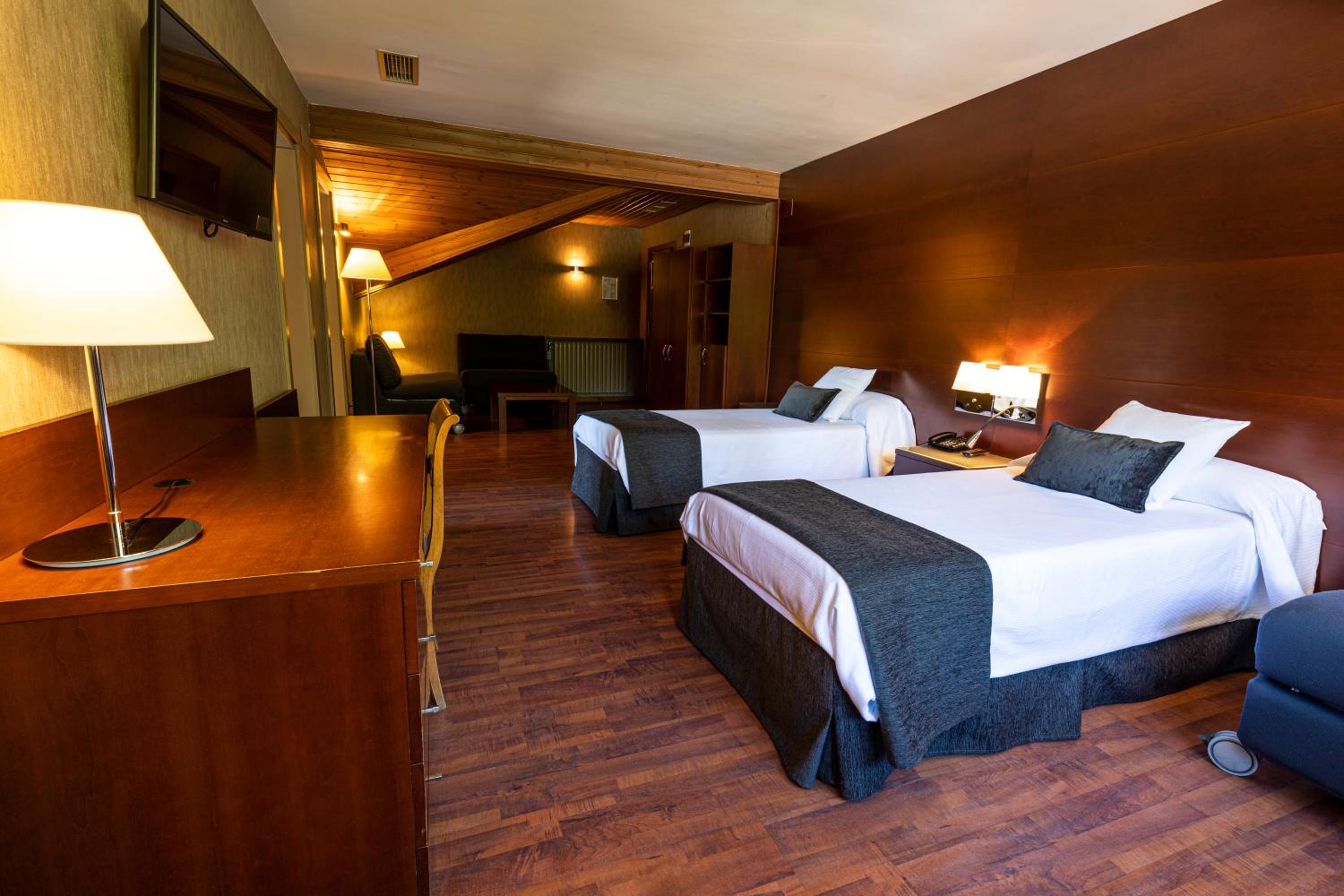 Two Connecting Double Rooms