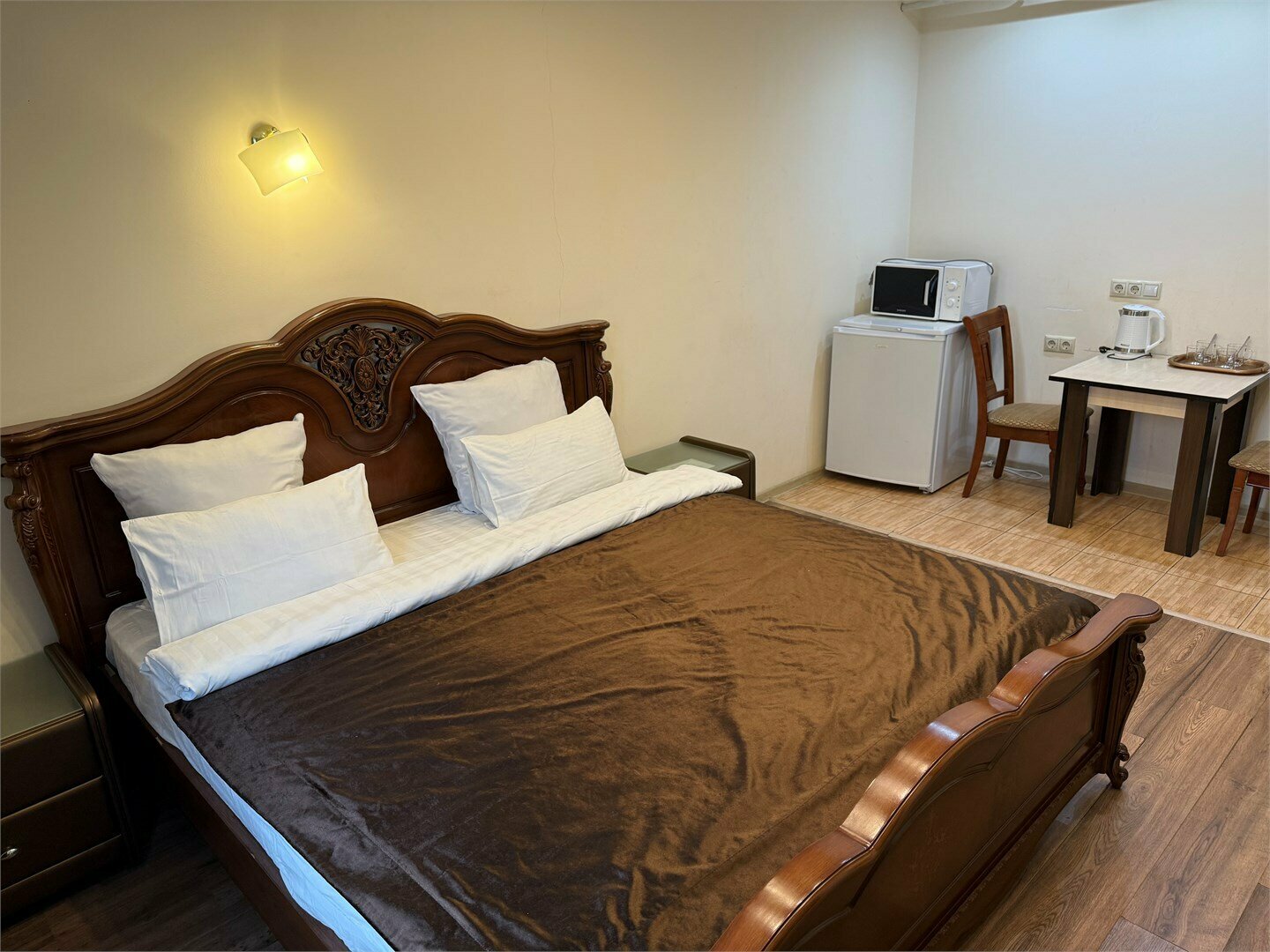 Улучшенный номер с кроватью размера «king-size»