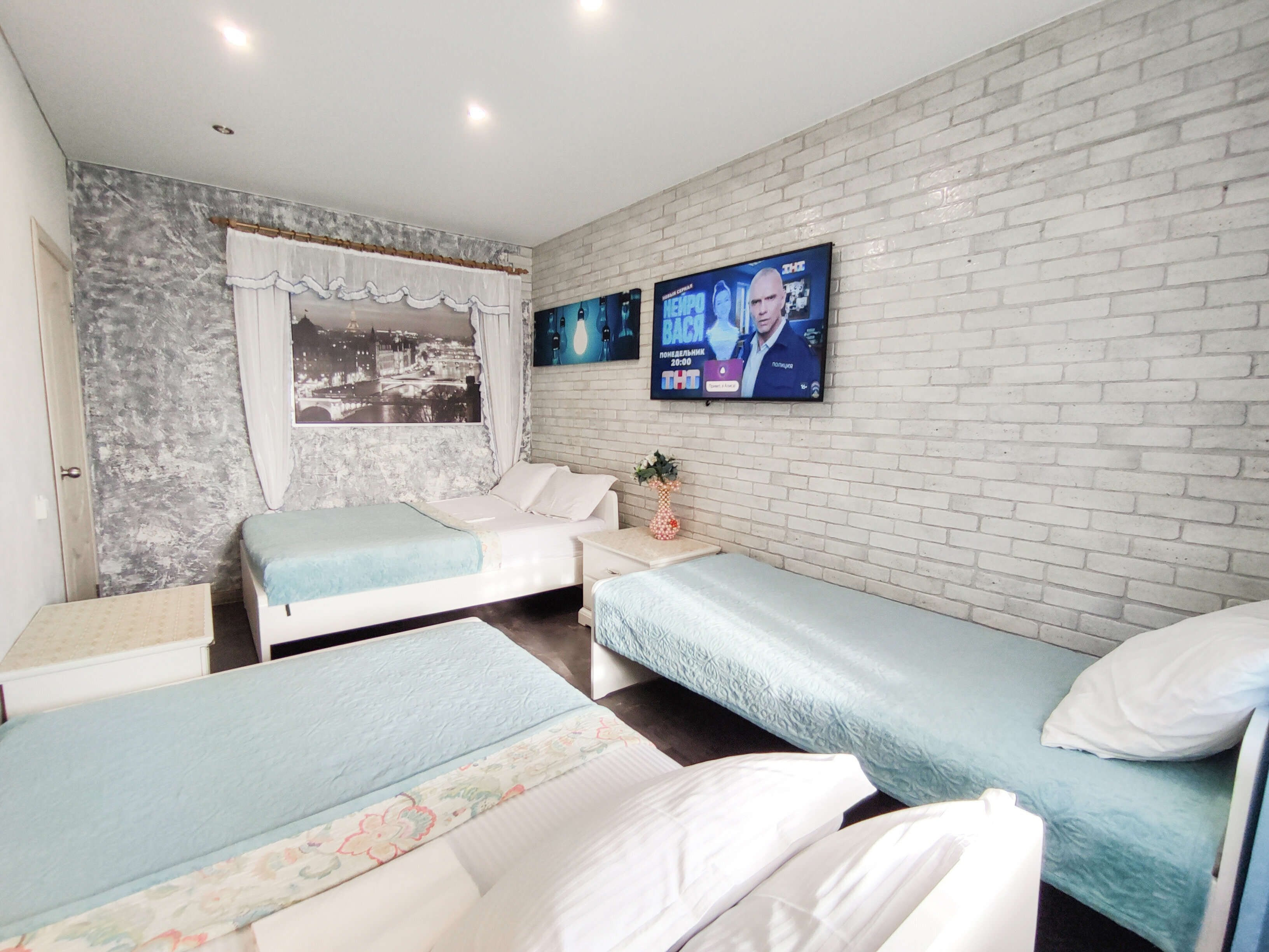 Апартаменты с 2 спальнями и террасой