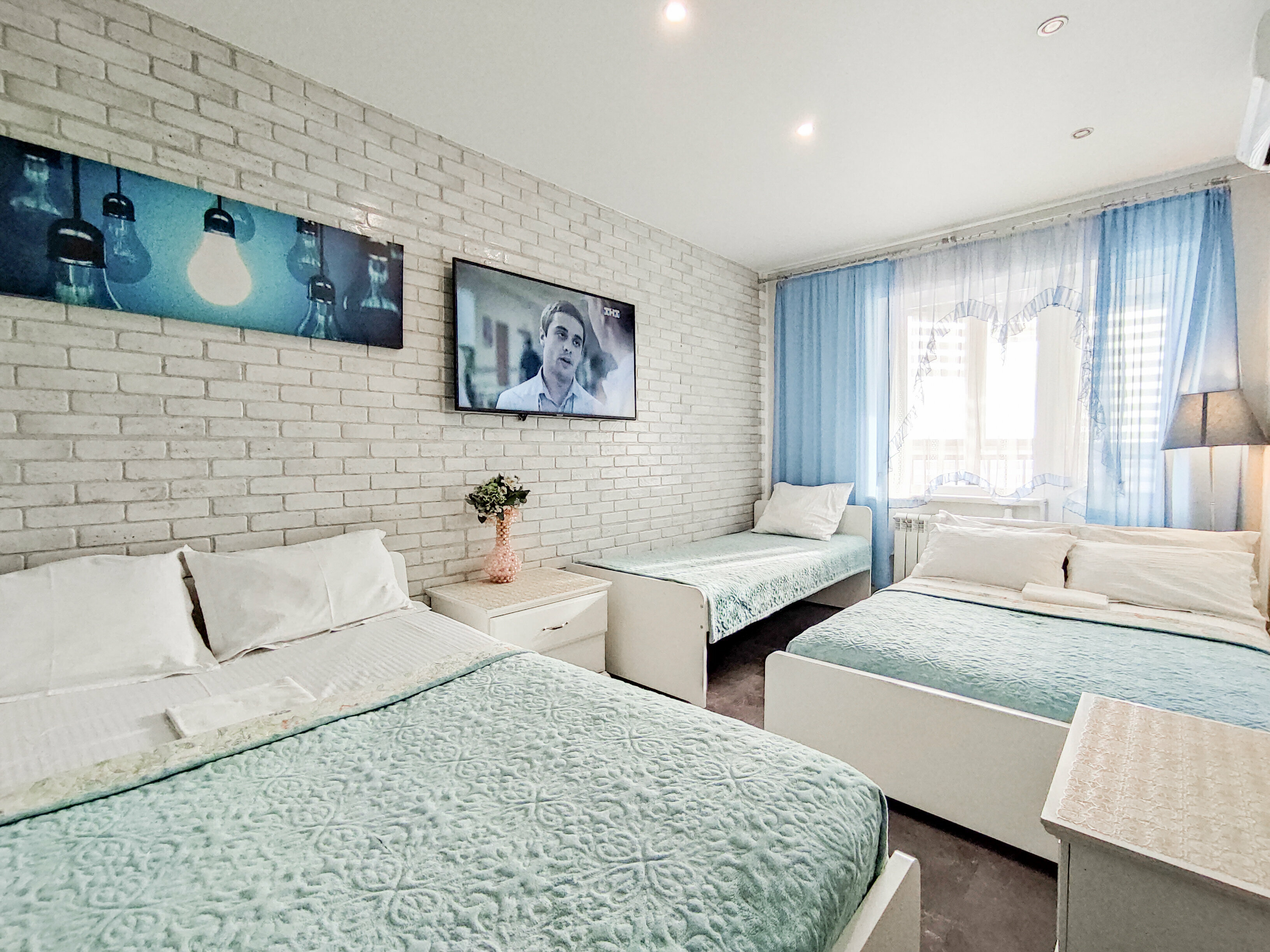 Апартаменты с 2 спальнями и террасой