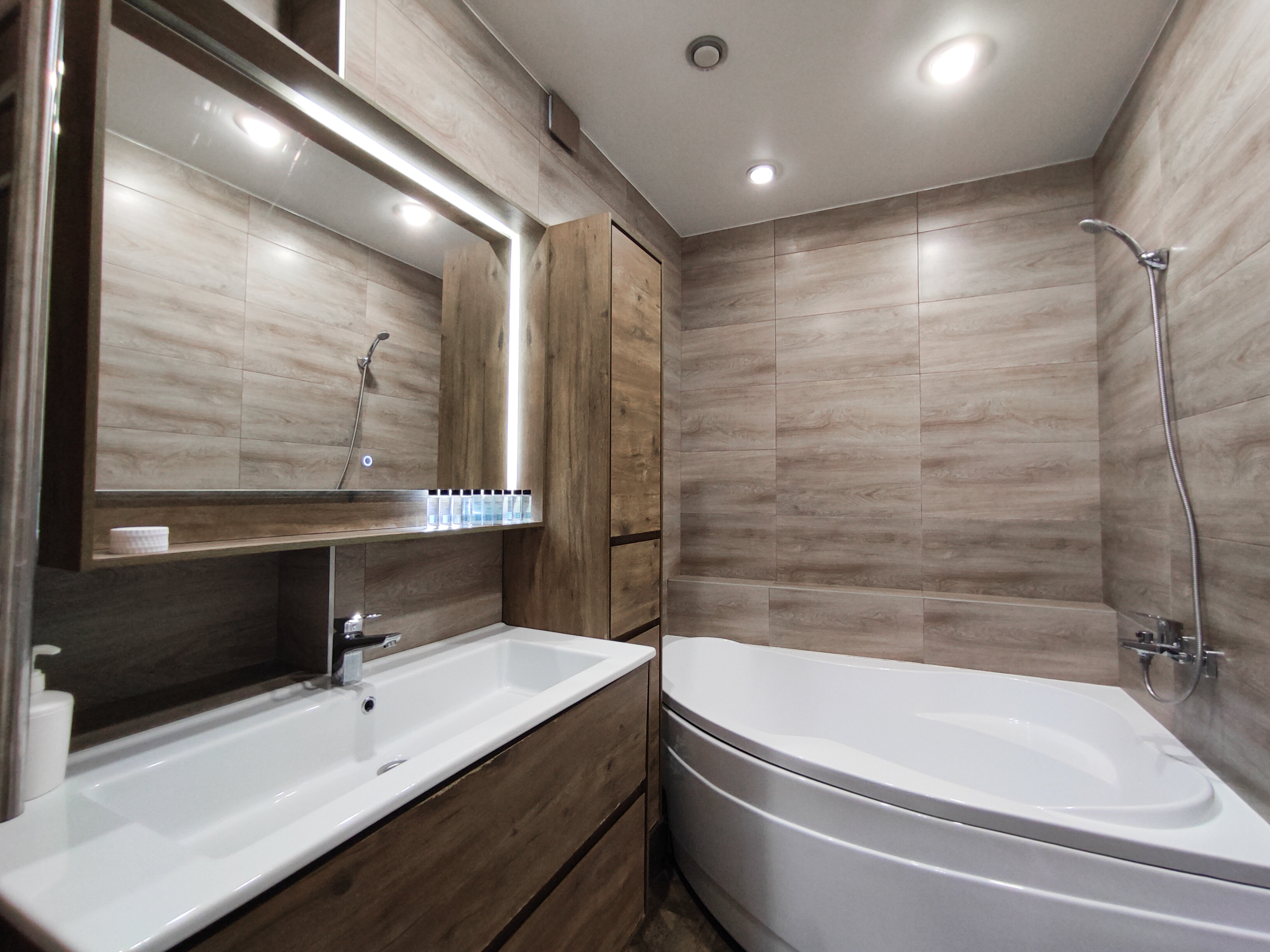 Апартаменты с 2 спальнями и террасой