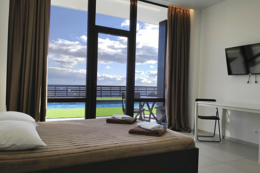 №5 Студия с кухней и террасой на 2-4 гостей, 1 этаж