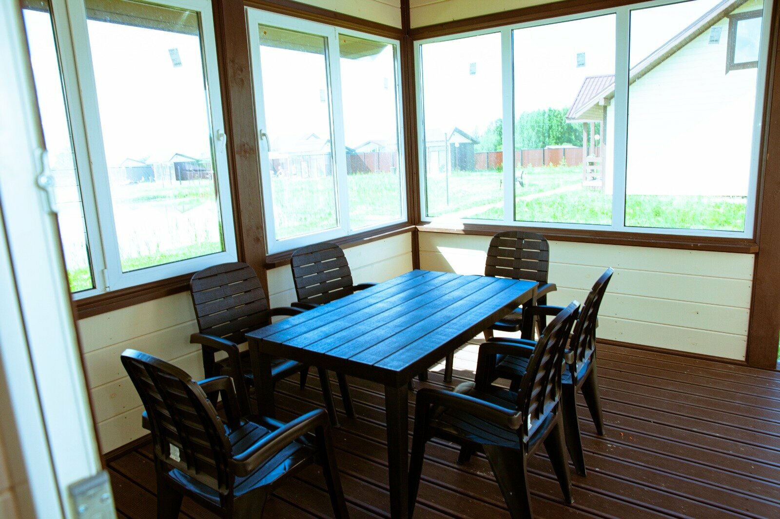 Коттедж с видом на озеро