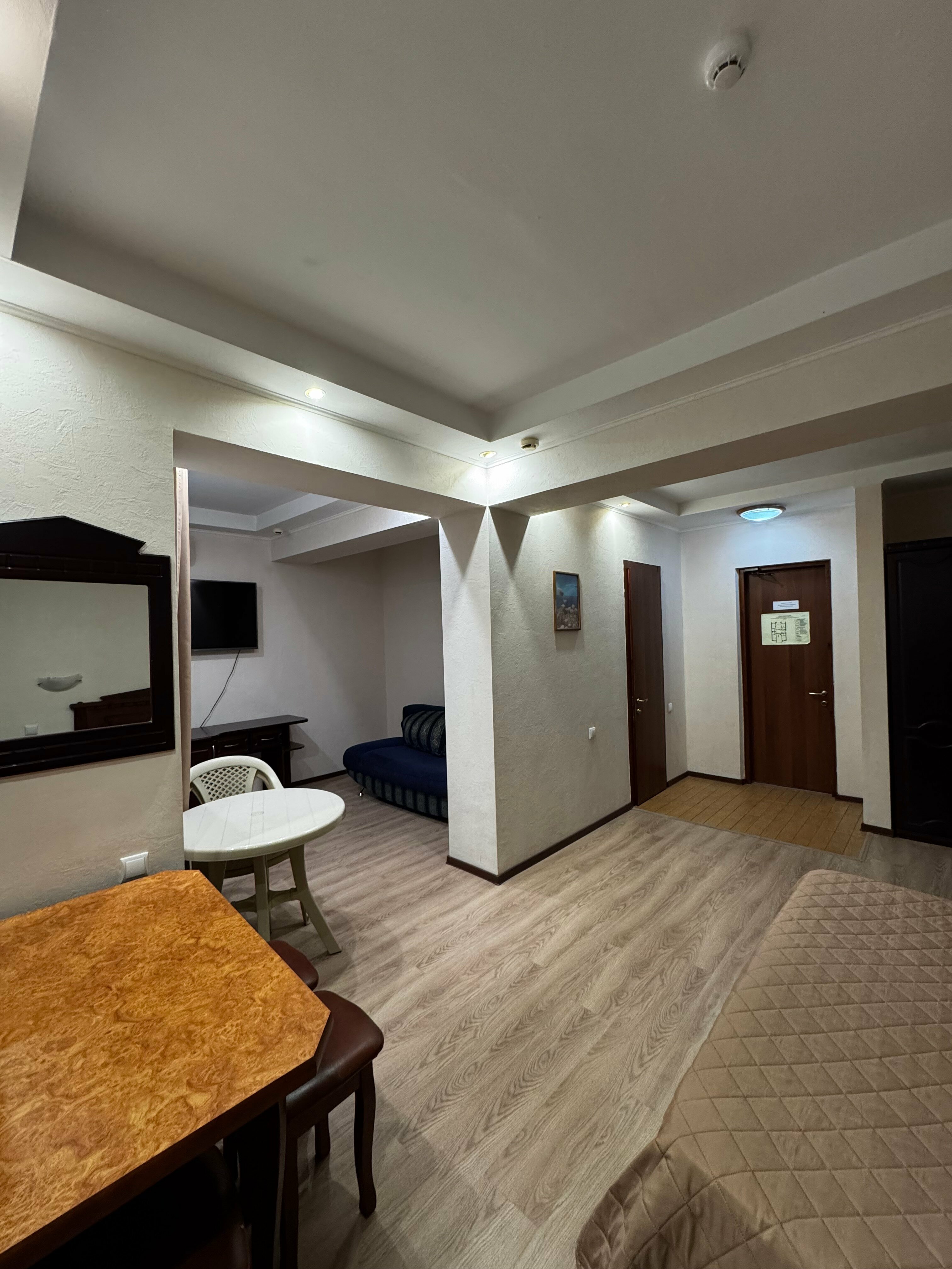 Семейный номер с балконом