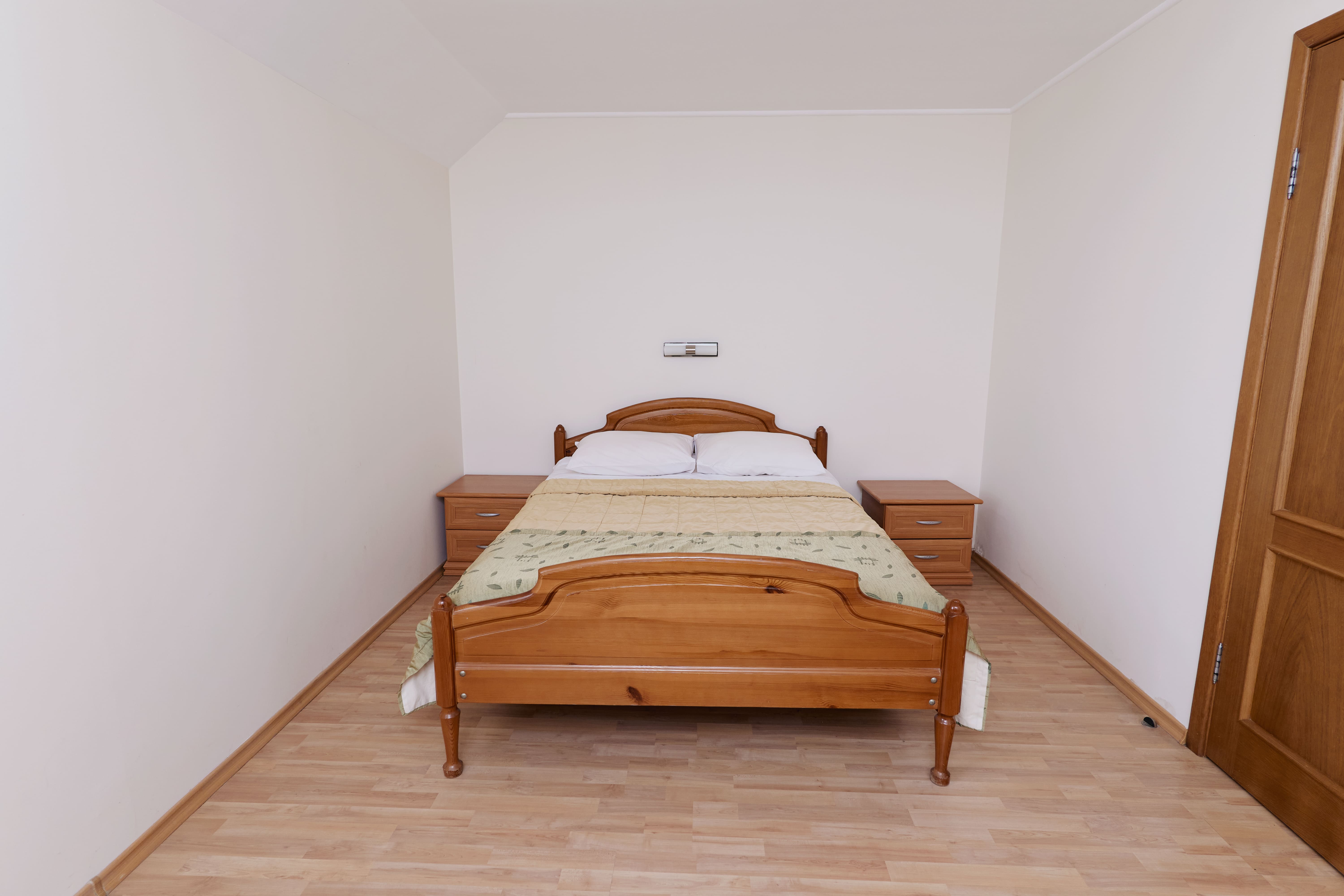 Полулюкс 3-8