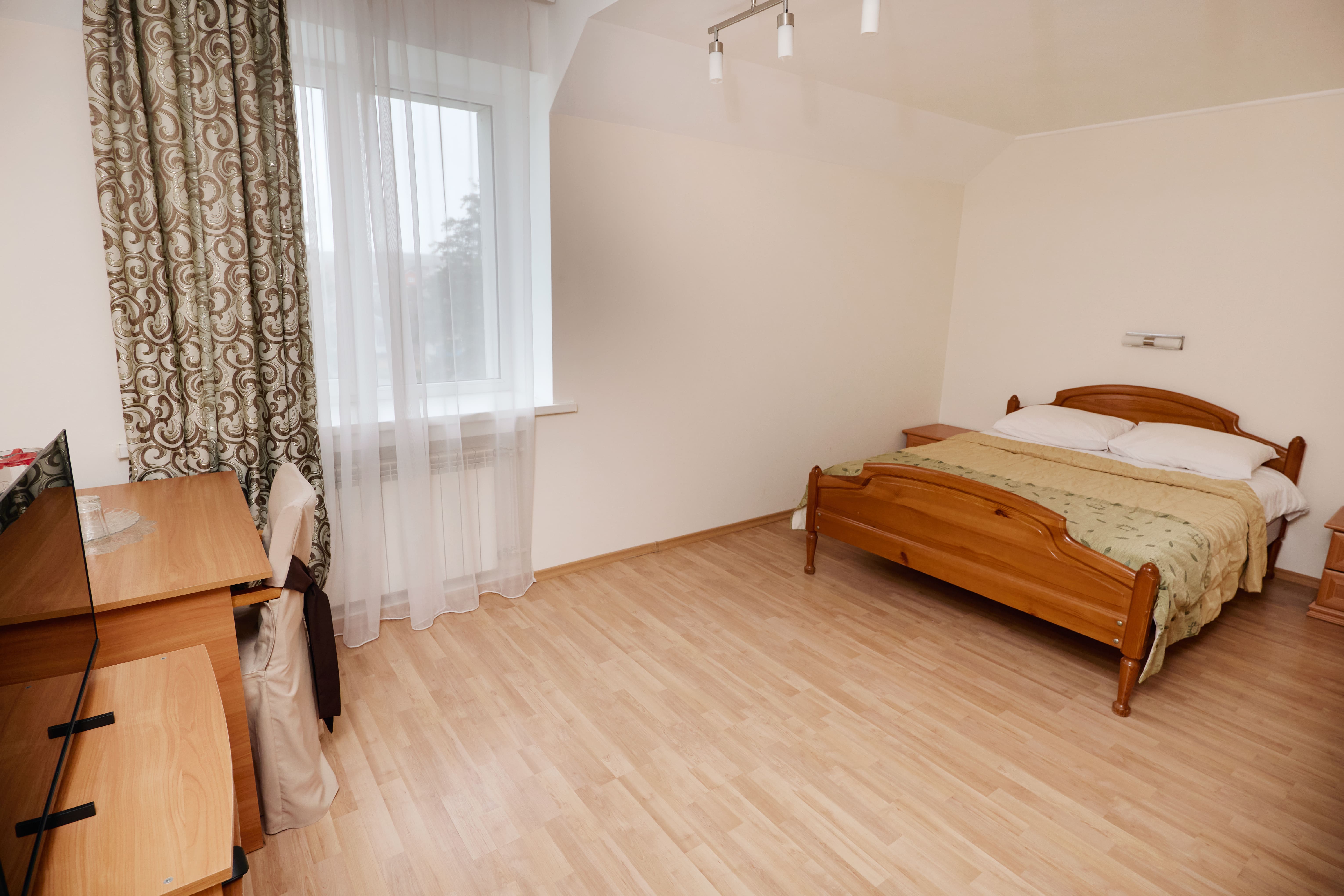 Полулюкс 3-8