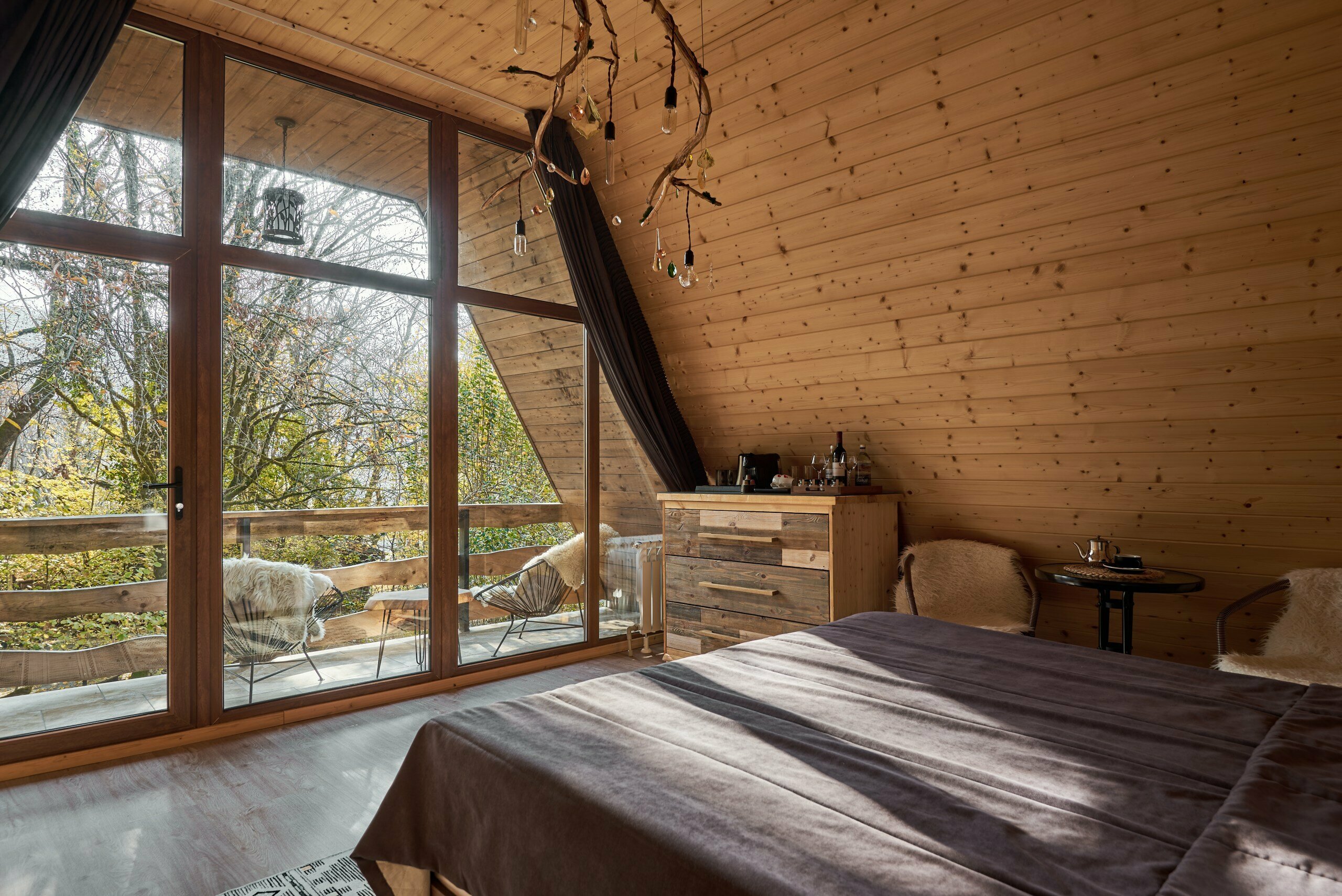 ЭКО-ЛОДЖ двухэтажный с балконом