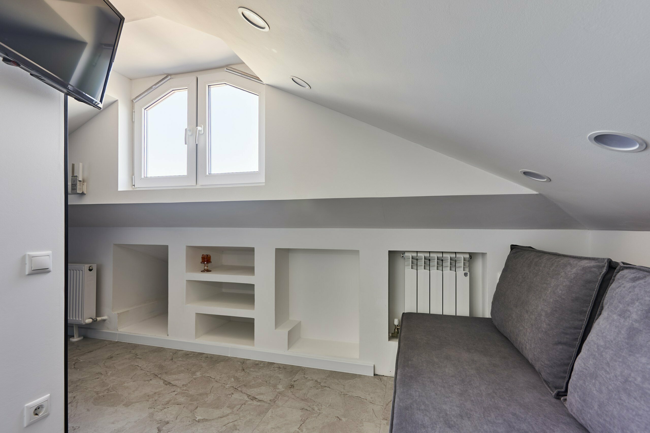 Номер-студия с диваном-кроватью