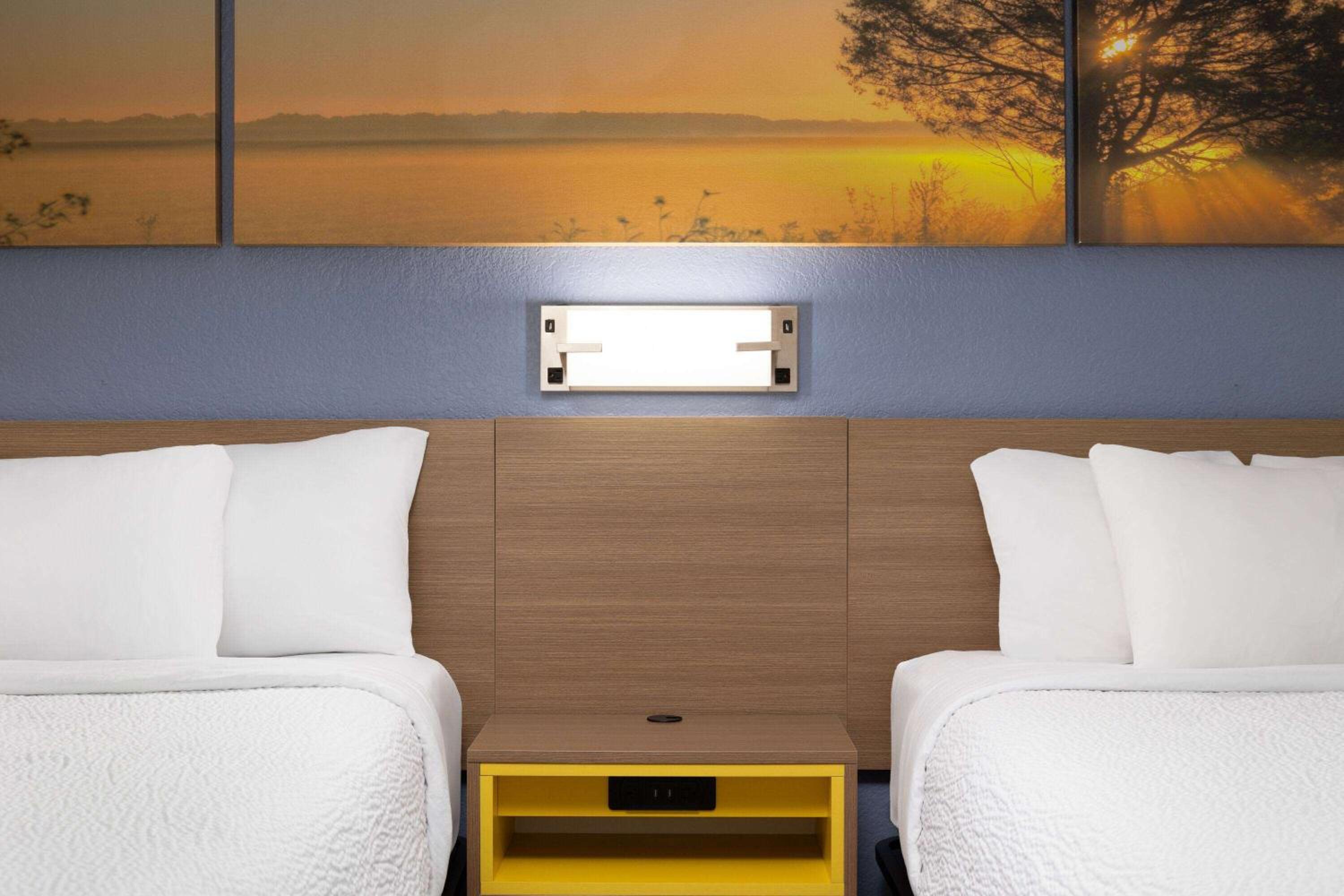 Deluxe Double Room with Two Double Beds - Disability Access - Non-Smoking