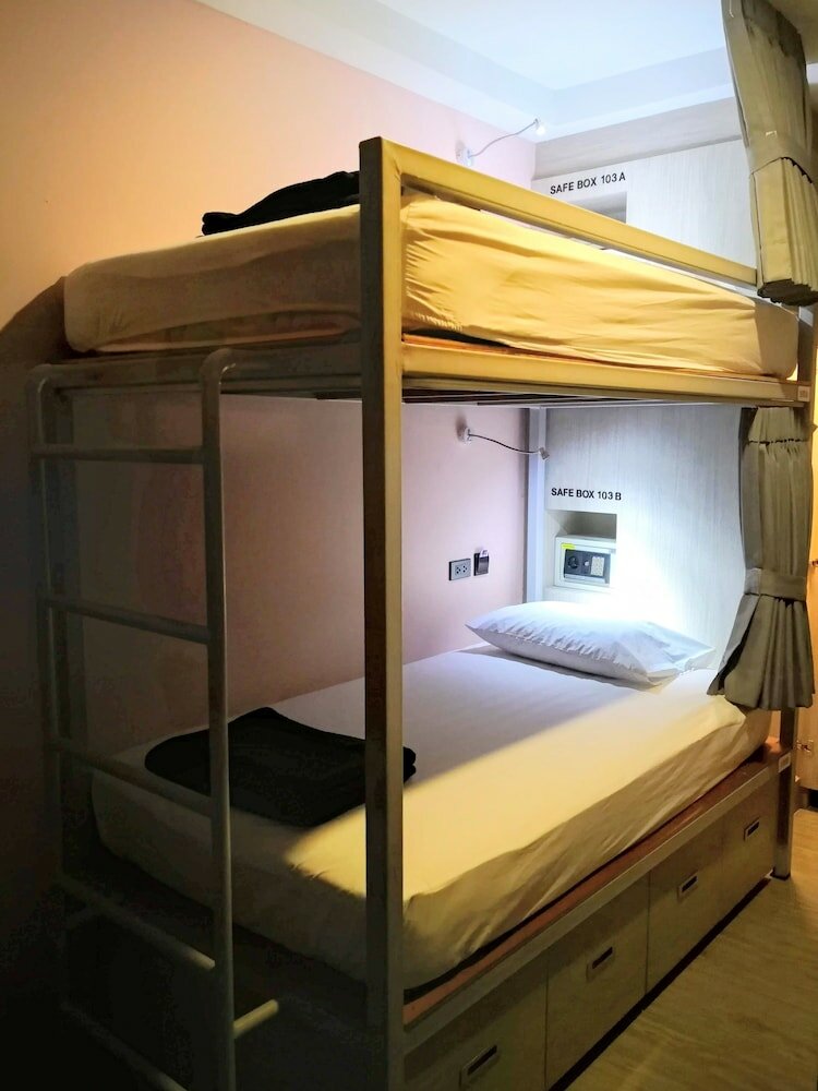 Private Quadruple Room with Bunk Beds