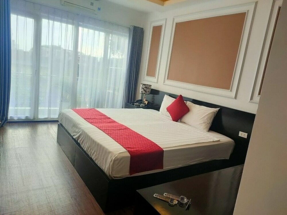 Deluxe Room, Balcony