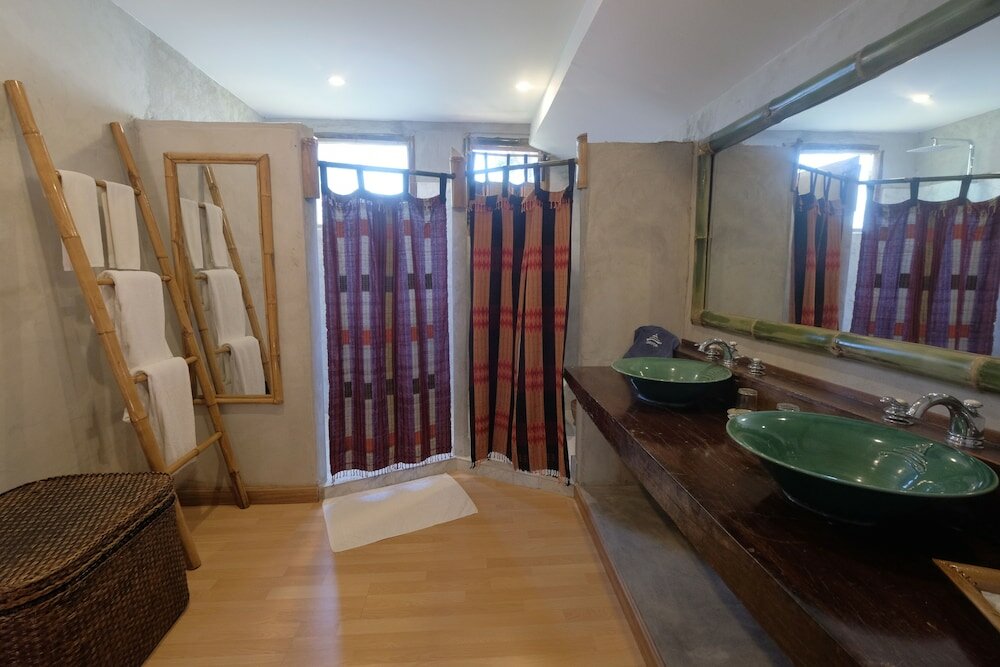 Family Room, 2 Bedrooms
