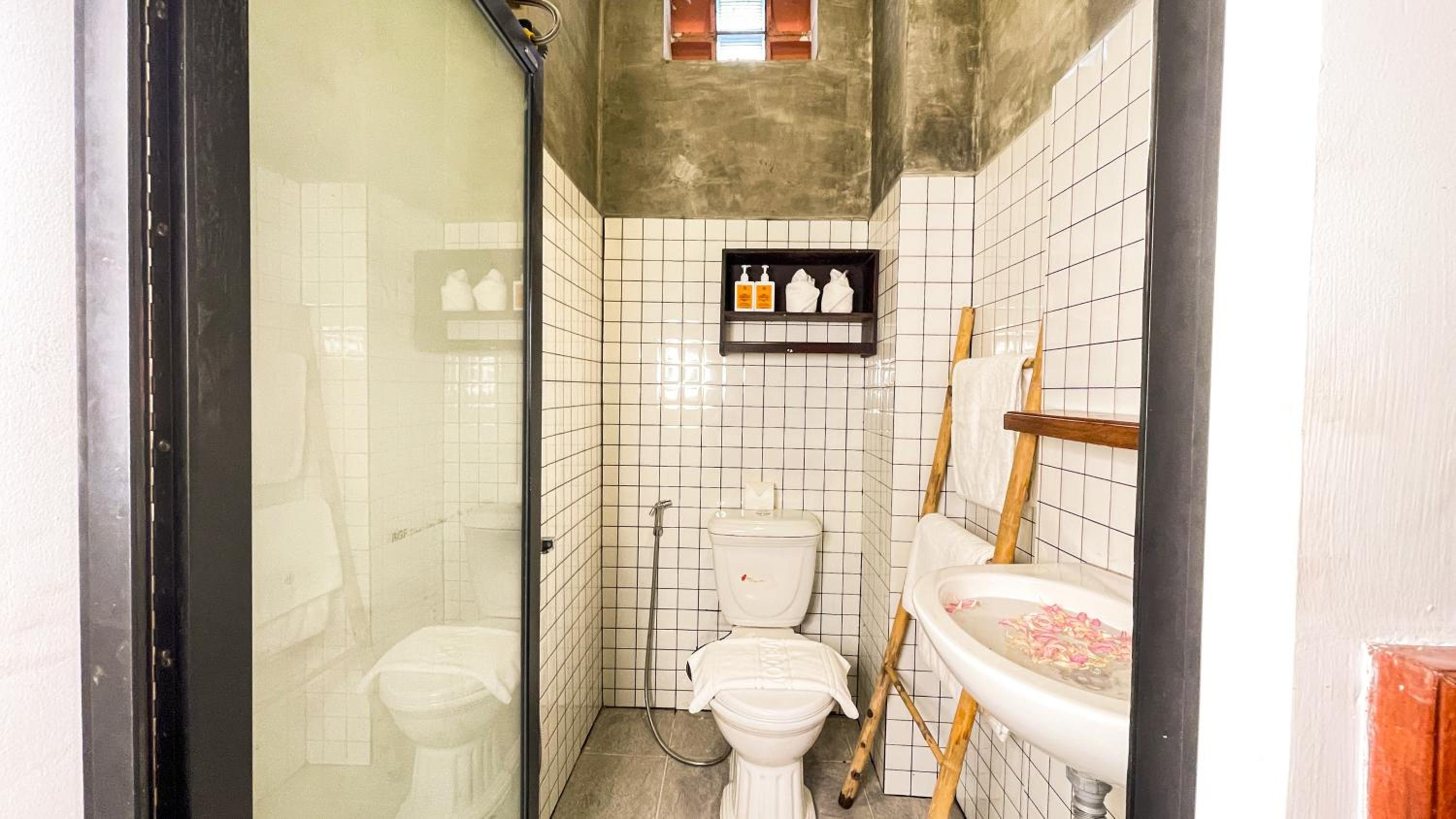 Superior Single - Free Pickup