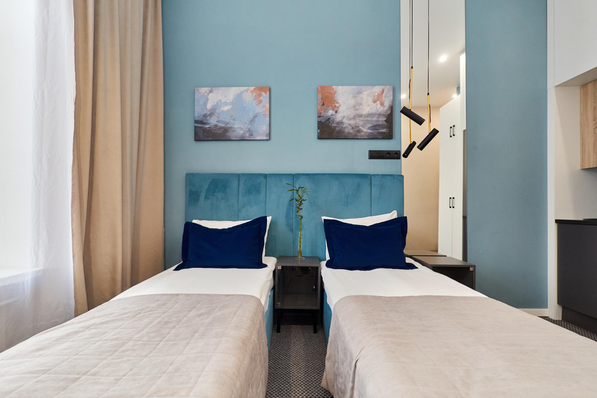 Четырёхместная студия с видом на город