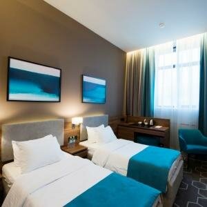 СТАНДАРТНЫЙ С ДВУМЯ ОДНОСПАЛЬНЫМИ КРОВАТЯМИ