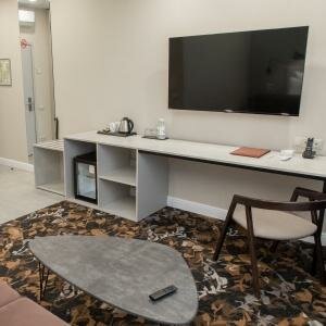 Джуниор Сюит