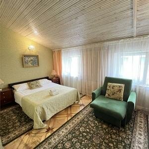 Категория 1 Номер с 1-й двуспальной кроватью с видом в атриум