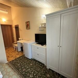 Категория 1 Номер с 1-й двуспальной кроватью с видом в атриум