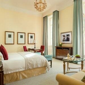 Полулюкс с видом на Исаакиевский собор c большой кроватью