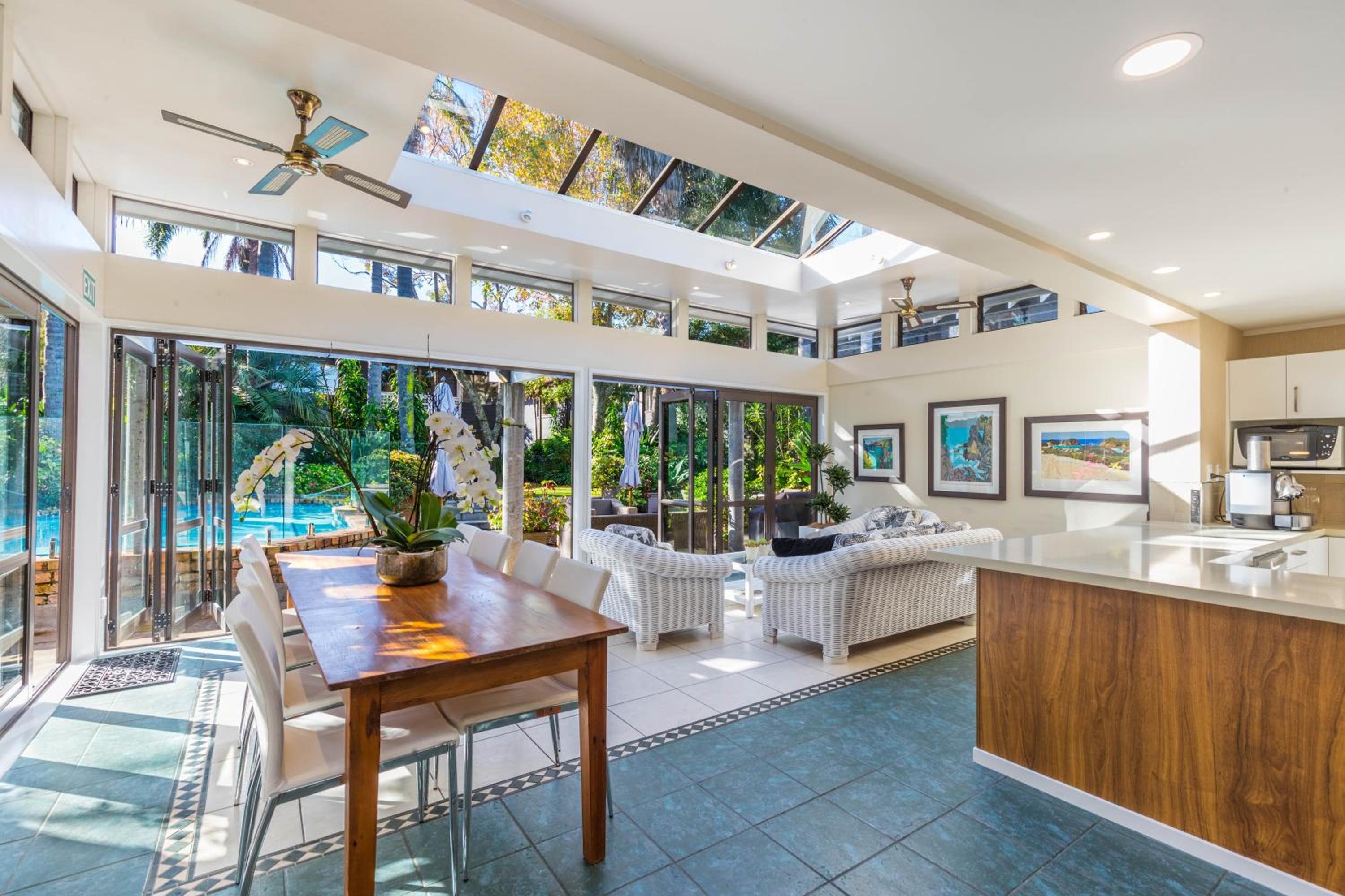 Studio with Spa Bath