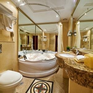 Апартаменты трехкомнатные