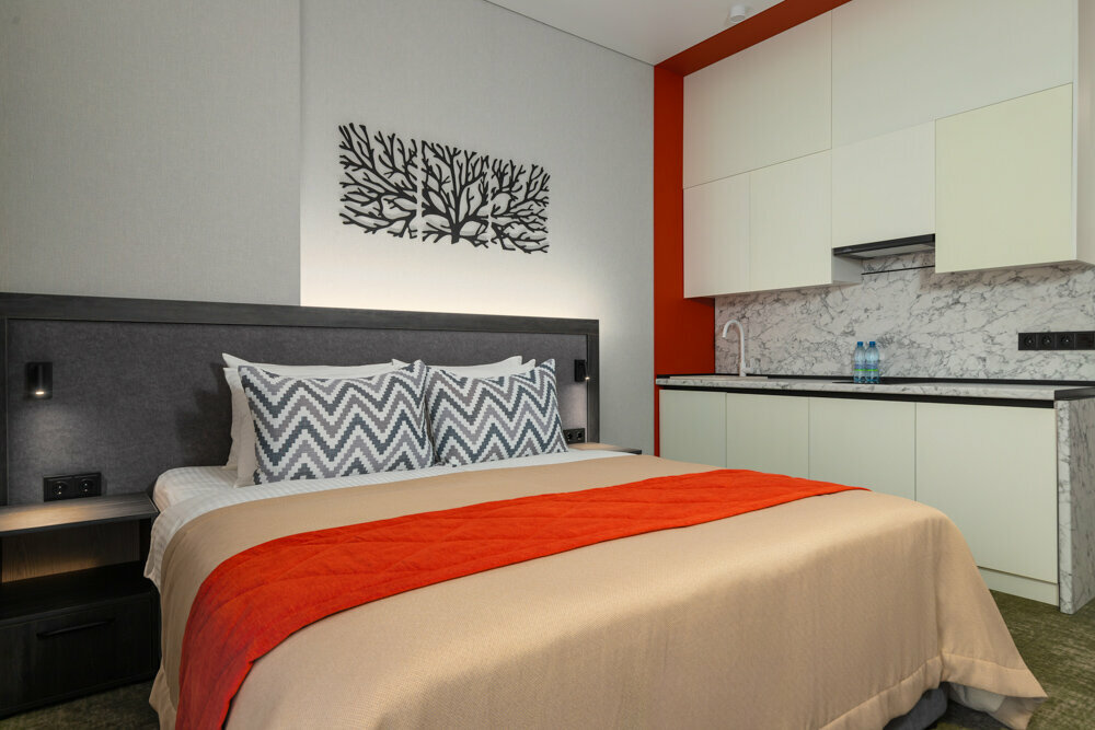 Улучшенный  двухместный номер с 1 кроватью или 2 отдельными кроватями и балконом