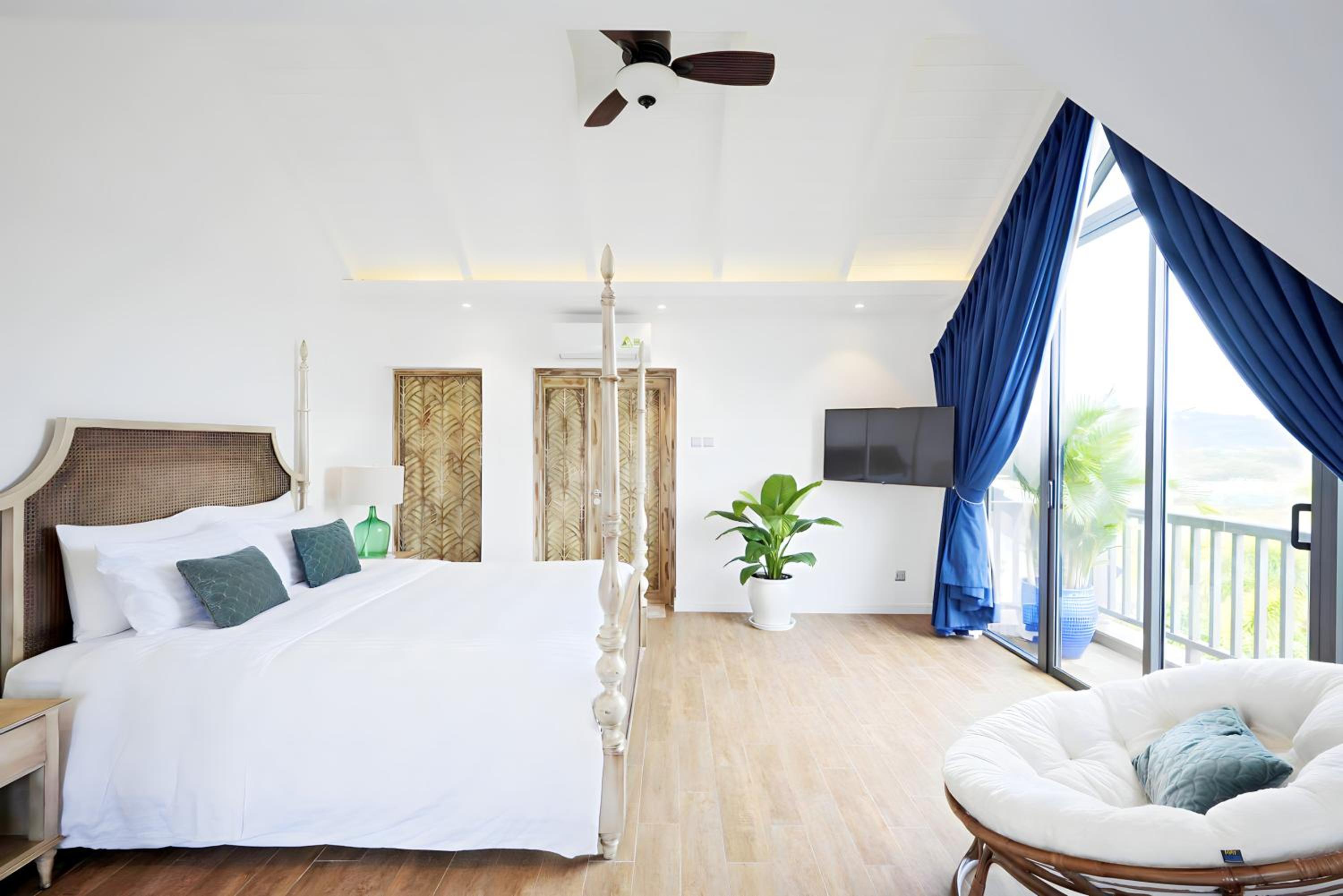 Junior Suite With Garden View