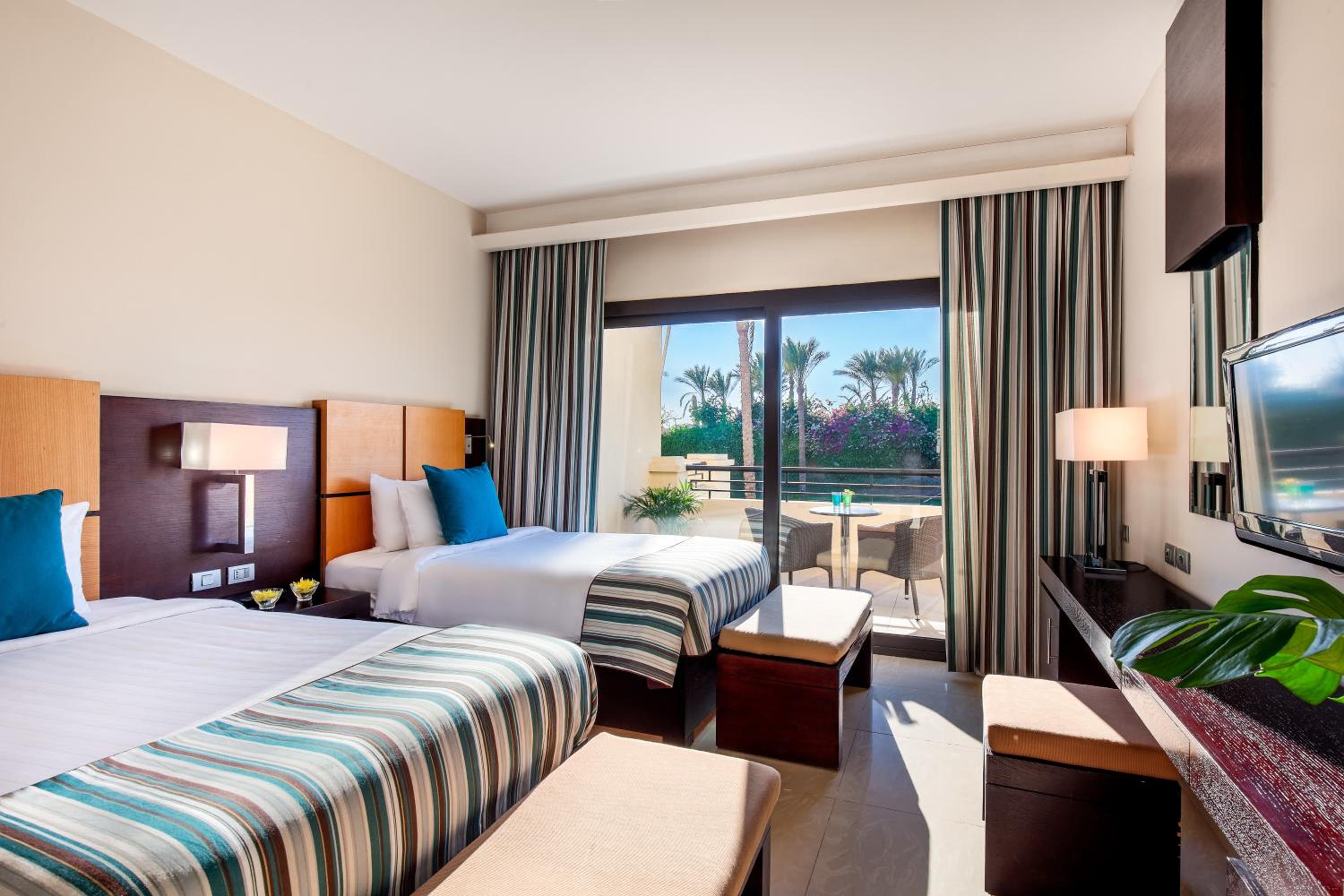 Deluxe Garden View Room