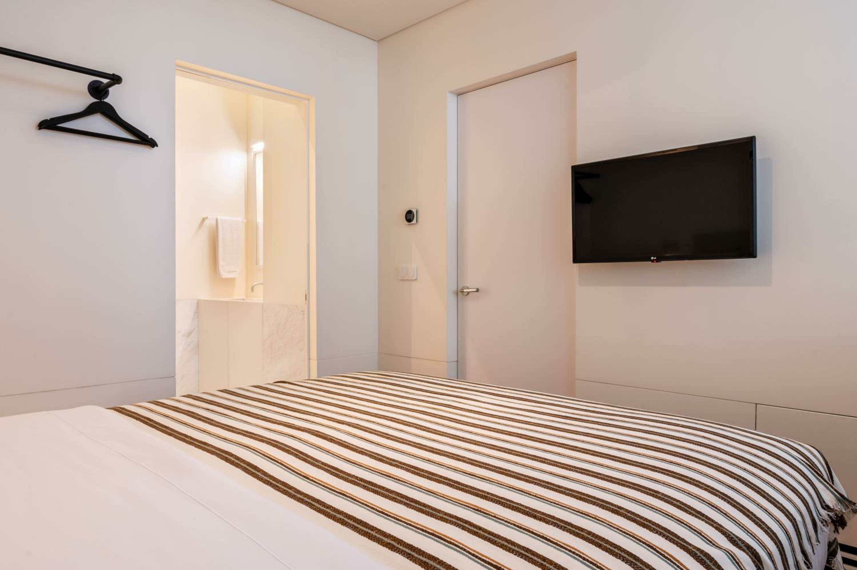 Premium Apartment with  Private Terrace