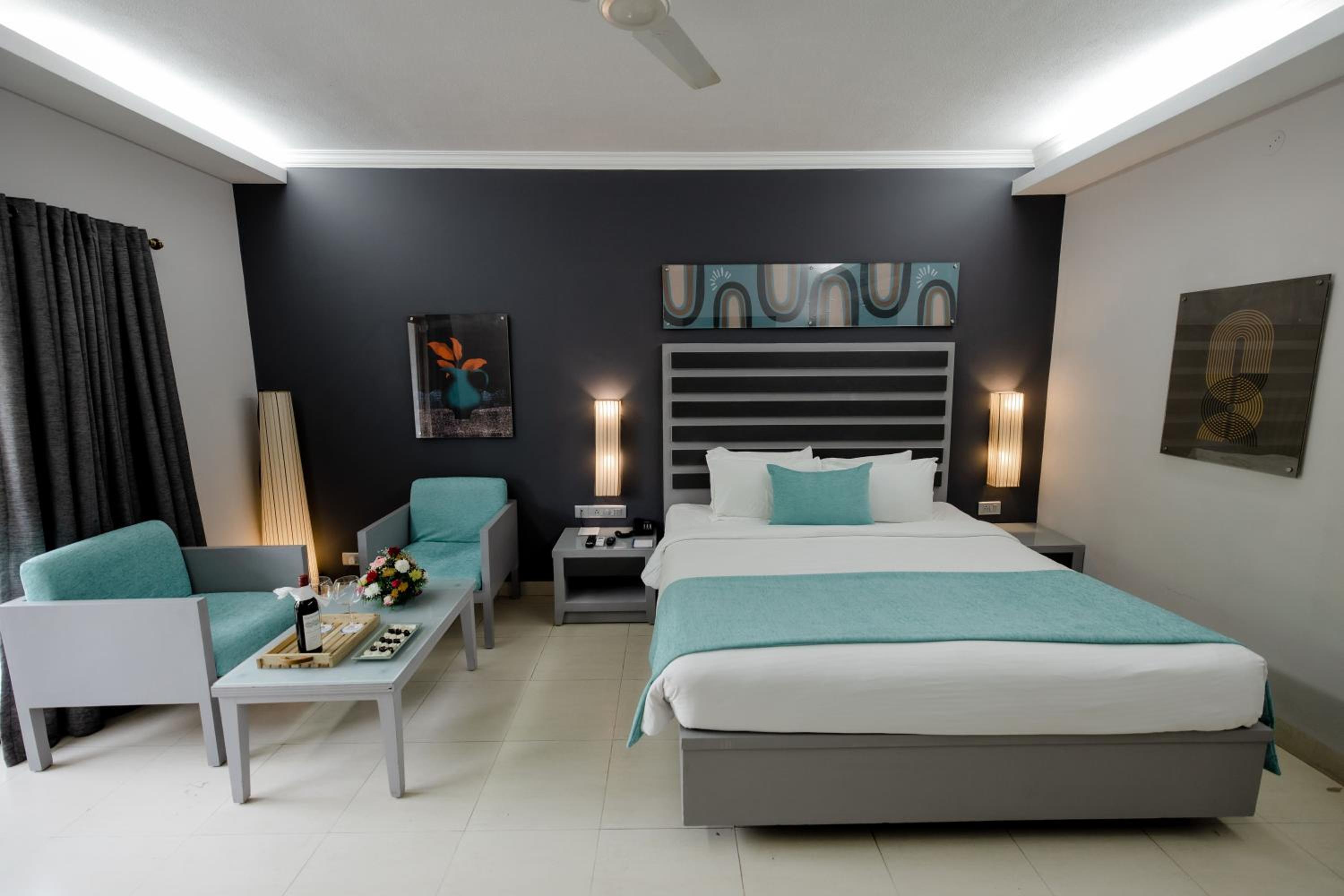 Deluxe pool view room with balcony	