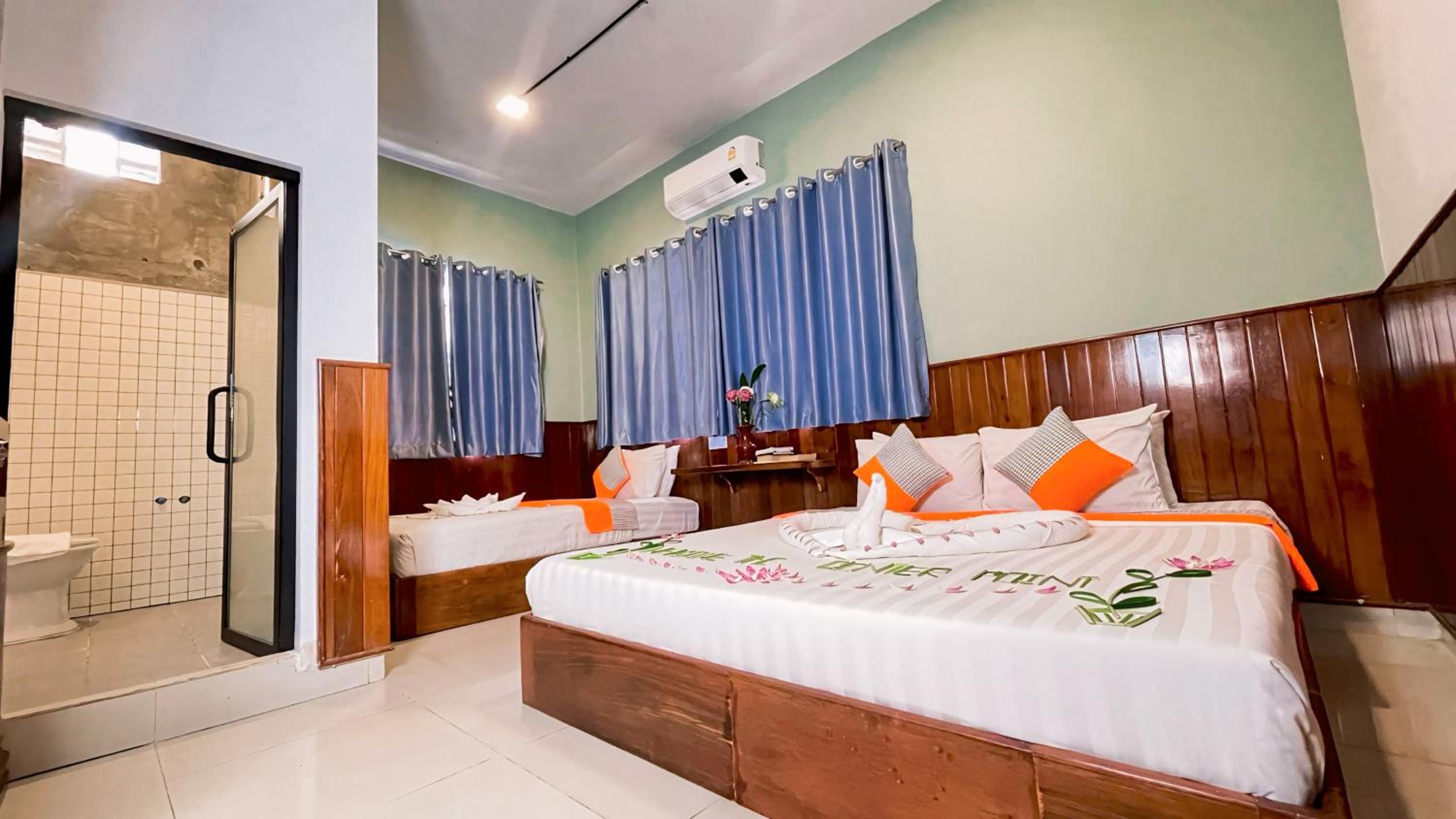 Deluxe Family - Free Pickup