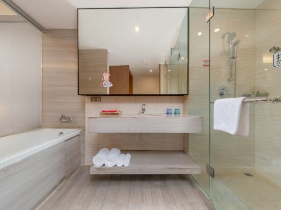 Deluxe Guandan Suite (Spacious Area, Floor-to-Ceiling Window Sky Garden, Tea Ware)