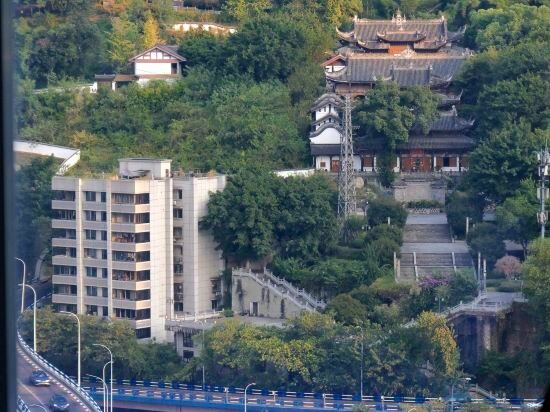 Deluxe Mountain View King Room