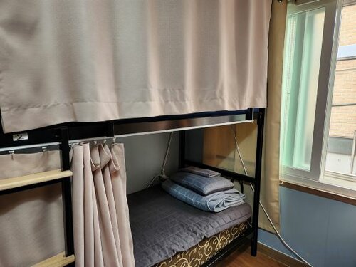 Bed In 6-Bed Mixed Dormitory Room в Birdsnest Hostel Hongdae