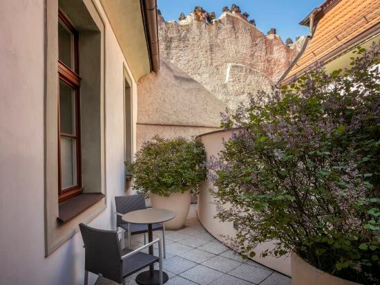 Classic, Guest room, 1 Queen(s)