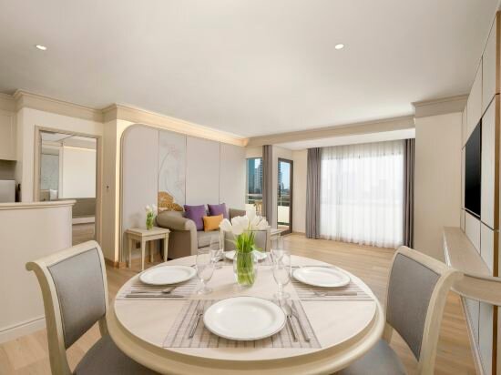 One Bedroom Balcony Residence Suite