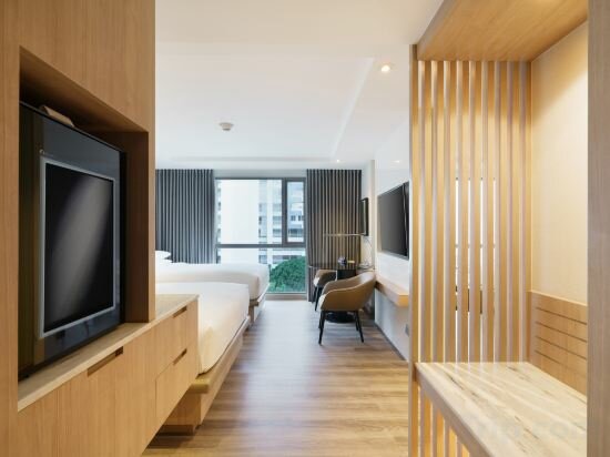 Premier King Bed Room With City View(SofaBed)