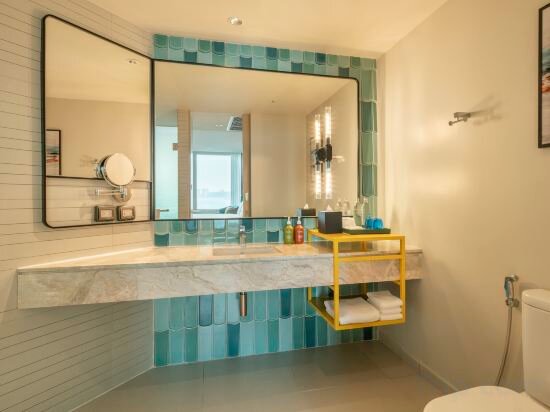 2 Single Standard Pattaya Beachview Bay Tower