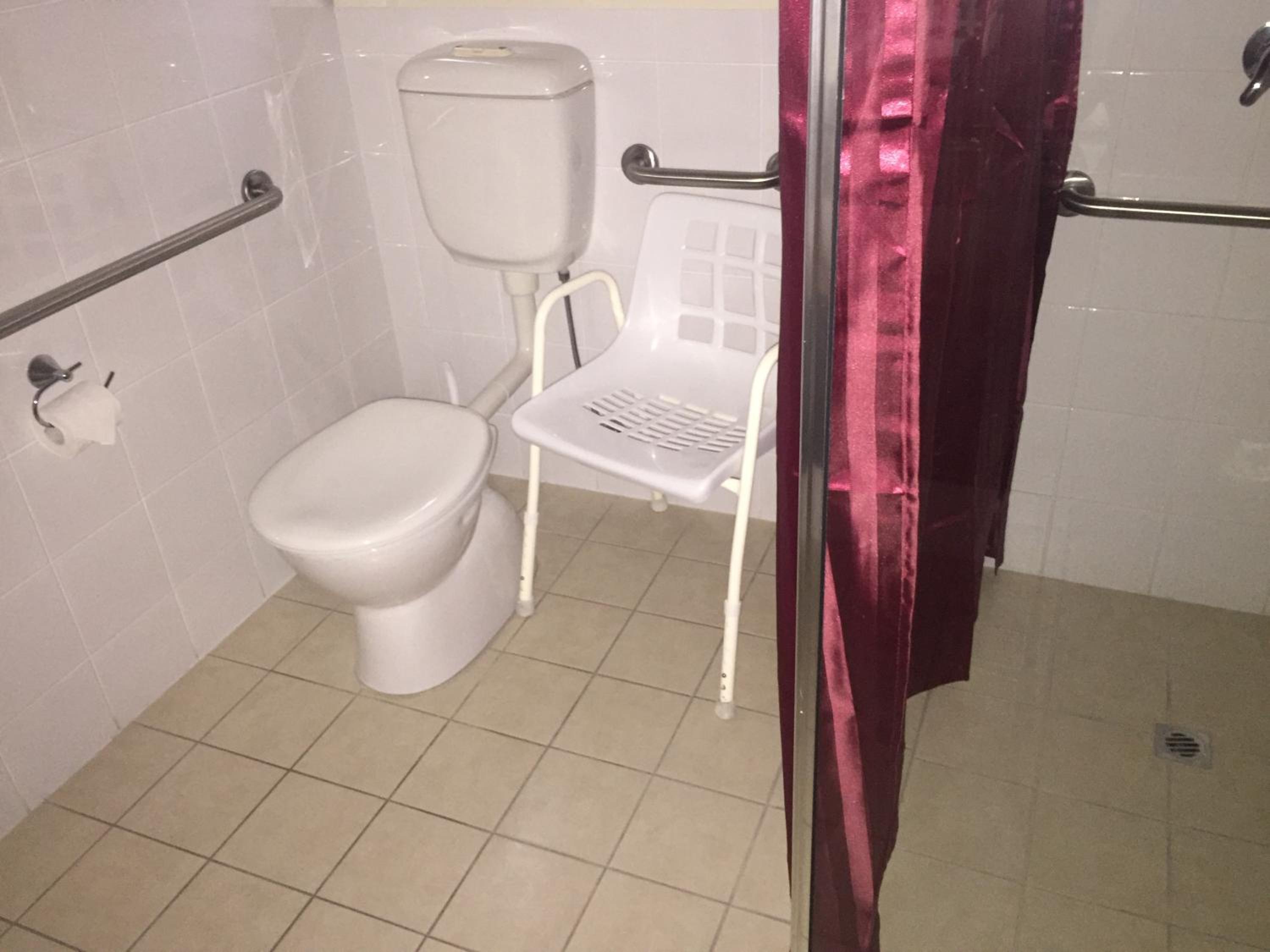 Double or Twin Room - Access / Double / Twin