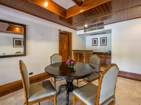 Family Seaview Two Bedroom Hillside Suite With Terrace Bathtub