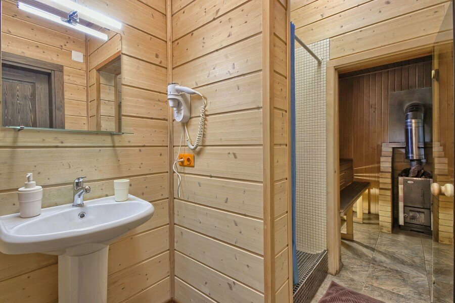 Коттедж с видом на лес