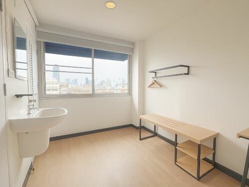 Deluxe Twin Room в River View Residence