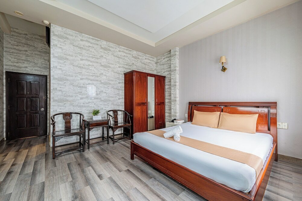 Superior Double Room, City View