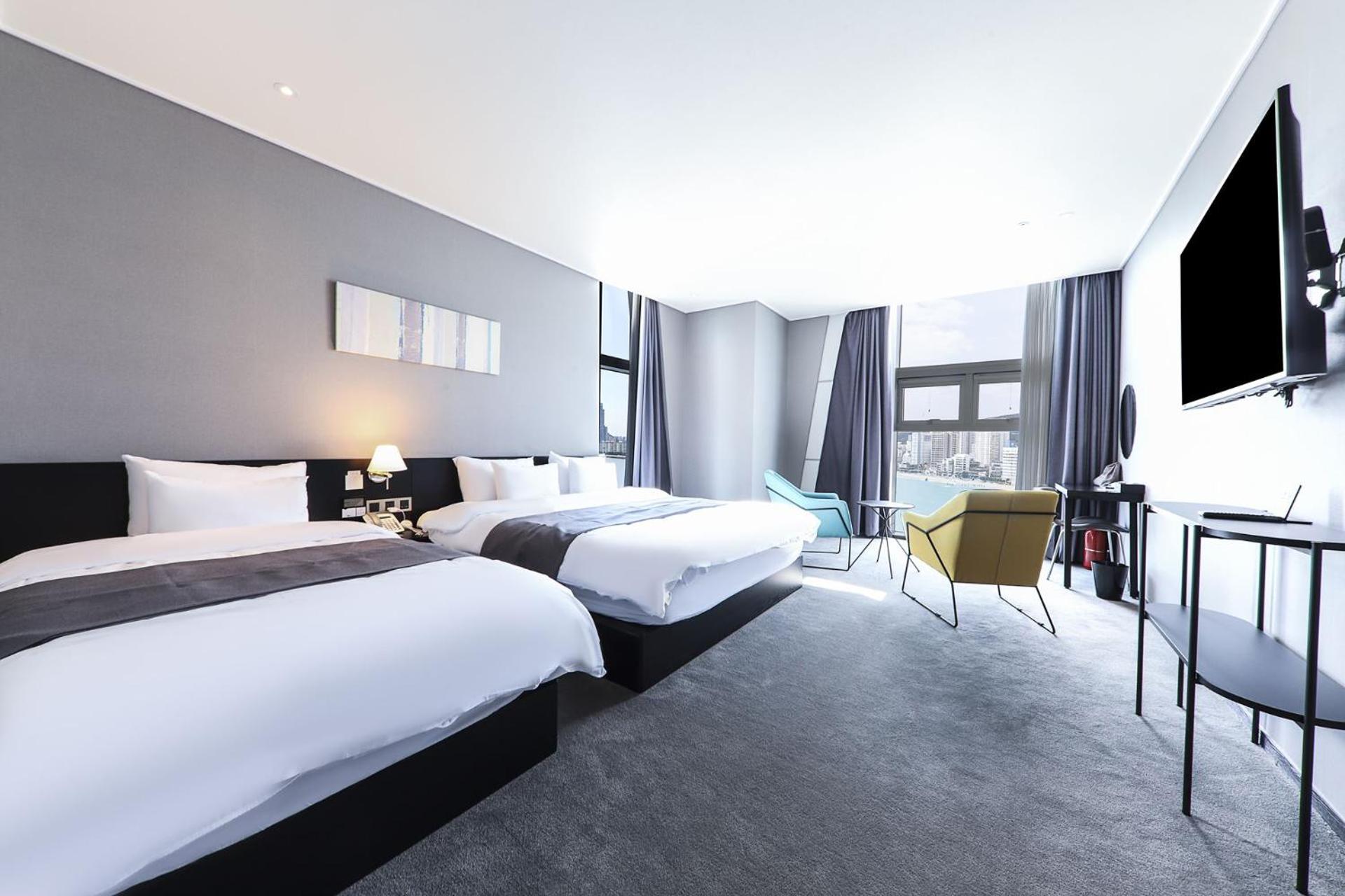 Signiture Family Ocean Suite