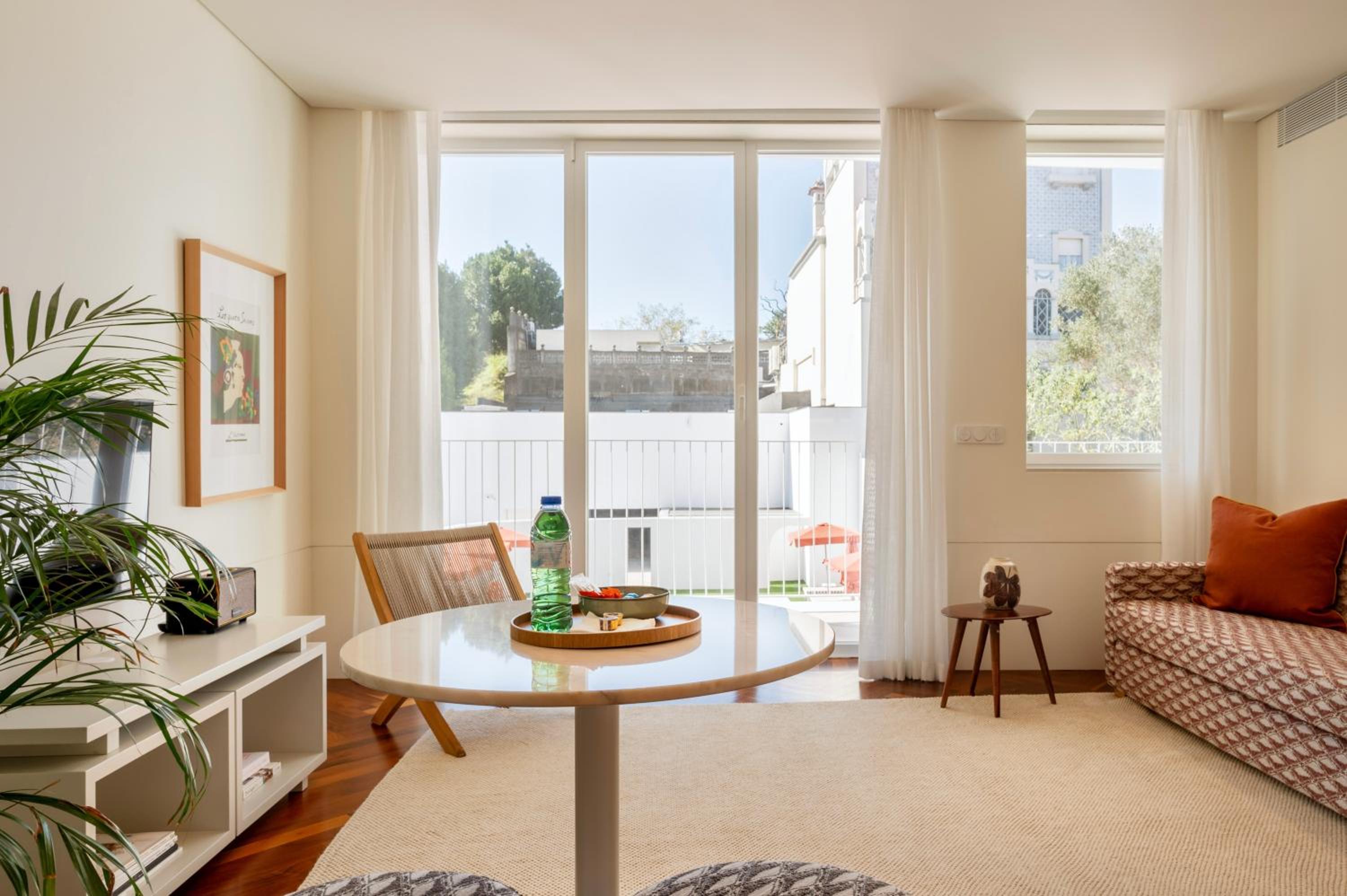 Standard Apartment with Balcony and Pool View