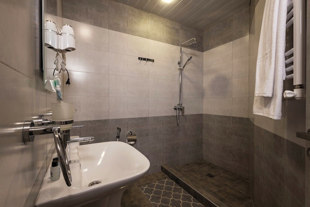 Studio, Balcony, City View